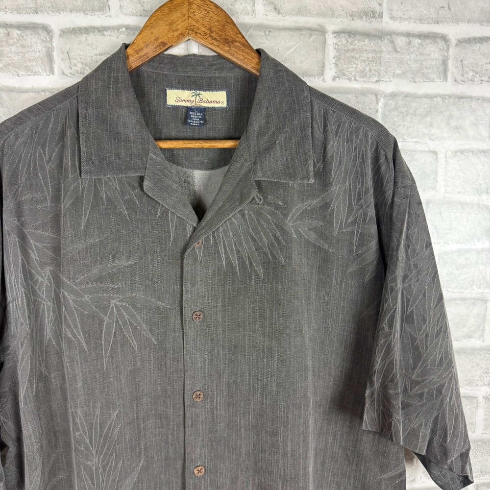Tommy Bahama Mens Large Silk Camp Shirt Dark Gray Bamboo Leaf SS Button Down